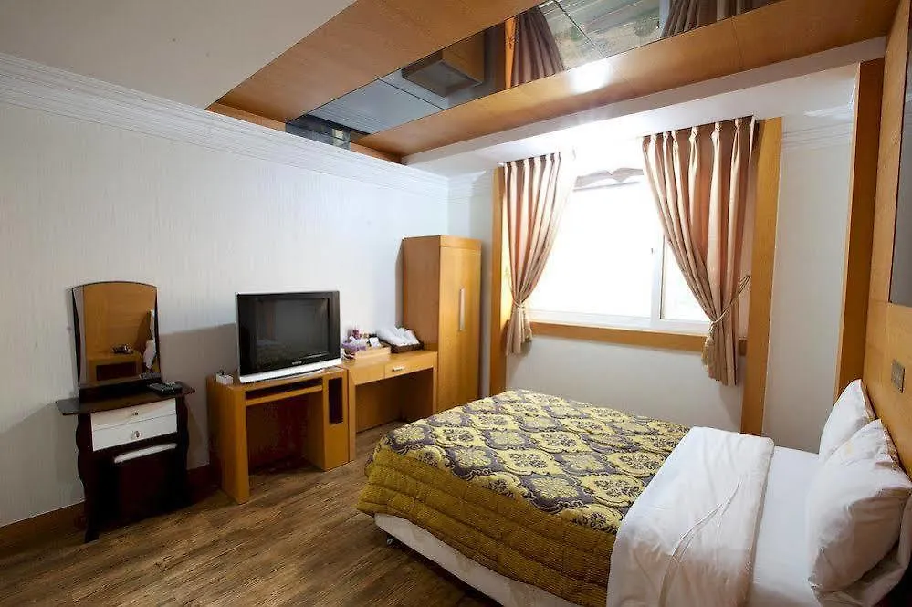 Winners Tourist Hotel Incheon