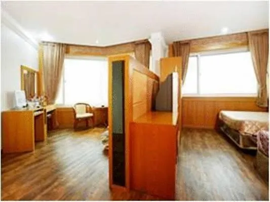 Winners Tourist Hotel Incheon